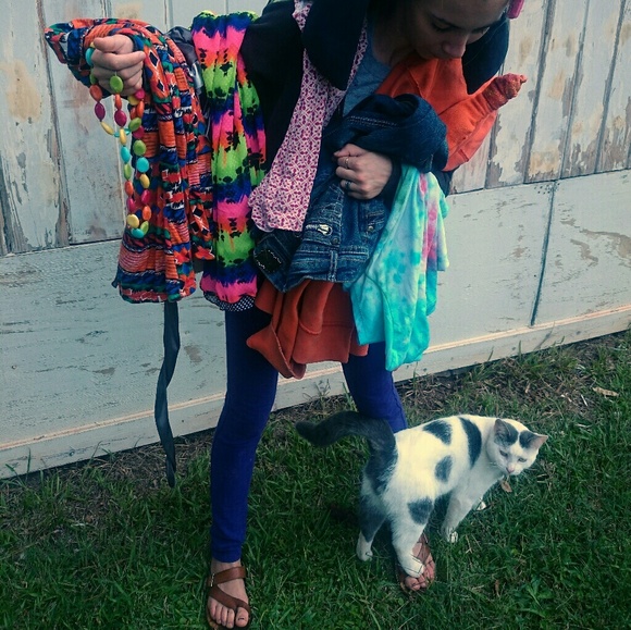 🎊DISCOUNTS ARE HEEERREE!!🎉 5items for 10%off!🌠 - Picture 3 of 4